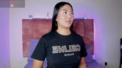 Snapshot of iris_thompson chatting on July 1, 2026, 1:40 am Iris online show from July 1, 2026, 1:40 am
