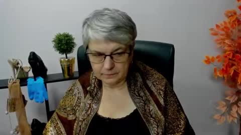 I R I S online show from January 15, 2025, 11:00 am