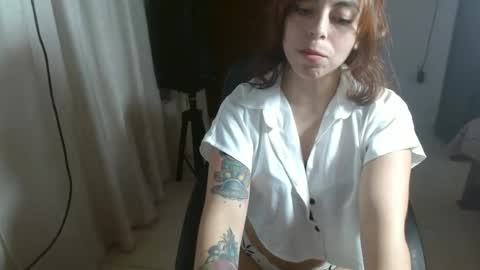 Snapshot of irisarellano_ chatting on July 4, 2026, 2:45 pm irisarellano_ online show from July 4, 2026, 2:45 pm
