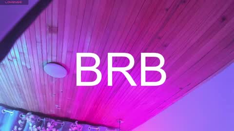 irisbeel online show from May 3, 2026, 4:07 am