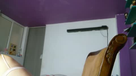 Snapshot of irisbell_ chatting on December 14, 2024, 4:52 pm Camilla online show from December 14, 2024, 4:52 pm