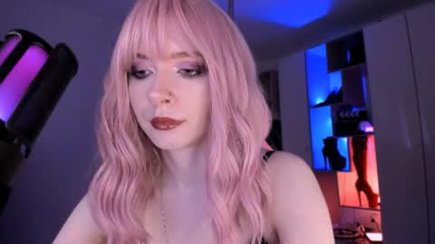 Snapshot of irisice chatting on July 27, 2026, 4:36 pm Miss Iris Fansly Miss Iris new inst. online show from July 27, 2026, 4:36 pm