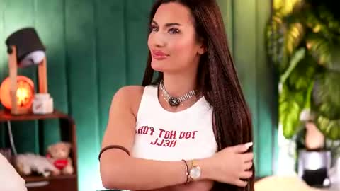 Snapshot of irisnightshade chatting on July 20, 2026, 4:05 am Maria online show from July 20, 2026, 4:05 am