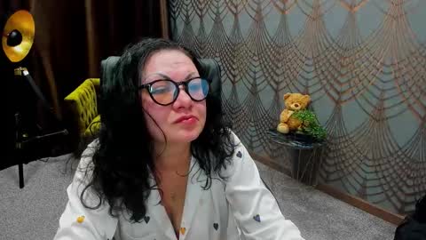 Snapshot of irissmoon1 chatting on March 20, 2026, 7:35 am Iris online show from March 20, 2026, 7:35 am