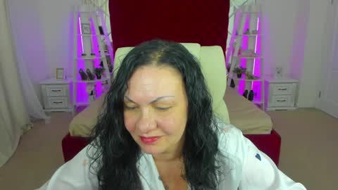 Snapshot of irissmoon1 chatting on April 11, 2026, 7:45 am Iris online show from April 11, 2026, 7:45 am