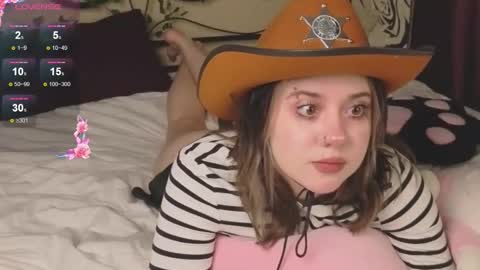 Snapshot of irissocute chatting on November 21, 2025, 8:46 am I am Cutie Iris3 online show from November 21, 2025, 8:46 am