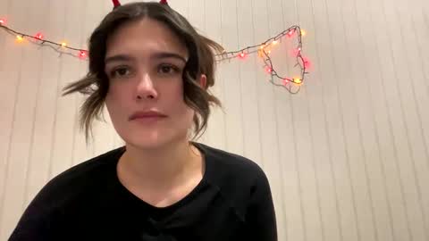 Snapshot of irisss31 chatting on December 24, 2024, 5:02 pm irisss31 online show from December 24, 2024, 5:02 pm