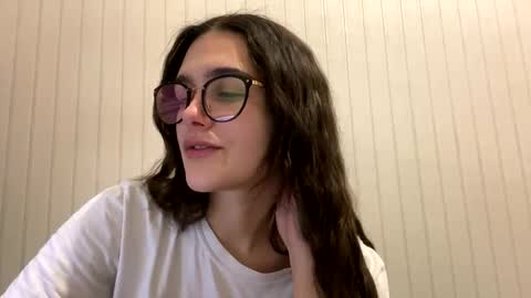 Snapshot of irisss31 chatting on February 13, 2025, 8:24 pm irisss31 online show from February 13, 2025, 8:24 pm