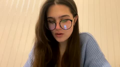 Snapshot of irisss31 chatting on March 7, 2025, 6:33 pm irisss31 online show from March 7, 2025, 6:33 pm