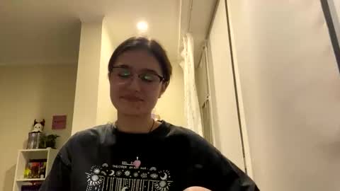 Snapshot of irisss31 chatting on May 21, 2026, 6:48 pm irisss31 online show from May 21, 2026, 6:48 pm
