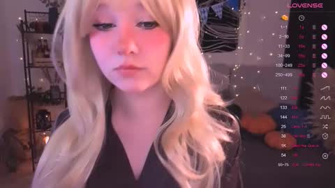 Snapshot of irma_bell chatting on October 16, 2025, 10:44 pm Irma online show from October 16, 2025, 10:44 pm