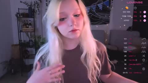 Snapshot of irma_bell chatting on November 11, 2025, 10:10 pm Irma online show from November 11, 2025, 10:10 pm