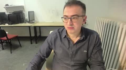 Snapshot of ironchrome chatting on March 6, 2025, 2:51 am IronChrome online show from March 6, 2025, 2:51 am