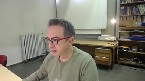 Snapshot of ironchrome chatting on November 10, 2025, 8:24 am IronChrome online show from November 10, 2025, 8:24 am