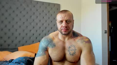 ironhulk22 online show from February 23, 2026, 9:06 am