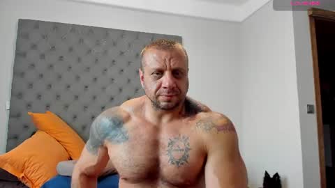 ironhulk22 online show from July 4, 2026, 3:18 pm