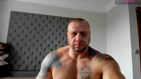 ironhulk22 online show from July 26, 2026, 11:06 am