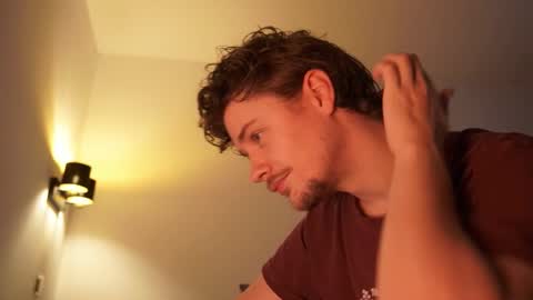 Snapshot of ironthud chatting on December 15, 2025, 9:41 pm Sam online show from December 15, 2025, 9:41 pm