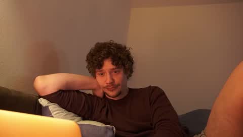 Snapshot of ironthud chatting on December 17, 2025, 11:11 pm Sam online show from December 17, 2025, 11:11 pm