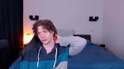 Snapshot of ironthud chatting on February 9, 2026, 8:24 pm Sam online show from February 9, 2026, 8:24 pm