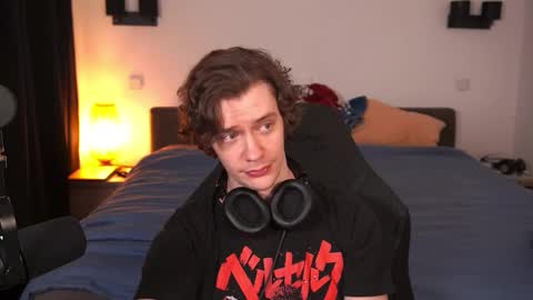 Snapshot of ironthud chatting on February 28, 2026, 9:16 pm Sam online show from February 28, 2026, 9:16 pm