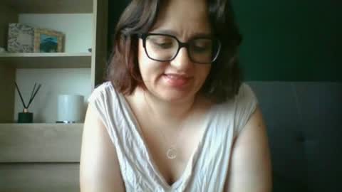 Snapshot of irresistibleparis chatting on July 3, 2026, 5:25 am Paris online show from July 3, 2026, 5:25 am