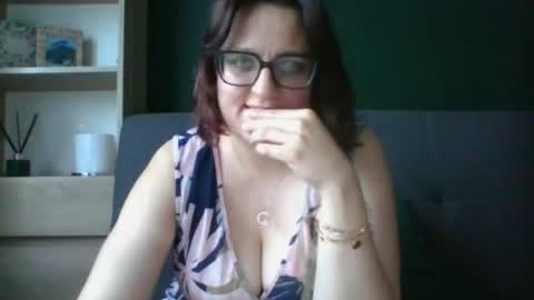 Snapshot of irresistibleparis chatting on July 16, 2026, 5:46 am Paris online show from July 16, 2026, 5:46 am