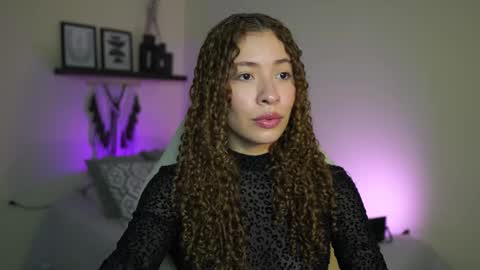 isa_____ online show from January 18, 2026, 11:19 pm