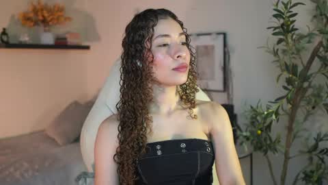 isa_____ online show from May 20, 2026, 2:51 am