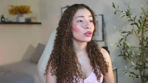 isa_____ online show from May 21, 2026, 10:06 pm