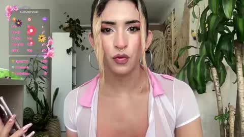 Snapshot of isa__fox_1 chatting on June 17, 2026, 1:01 pm Isabella online show from June 17, 2026, 1:01 pm