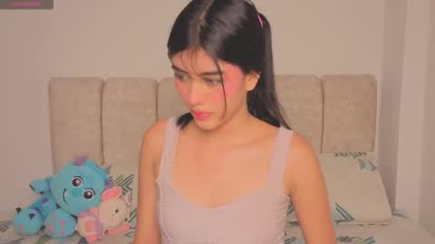 Isa Dolly online show from March 18, 2026, 12:47 am