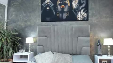 Isa Lancaster online show from February 23, 2026, 7:55 pm