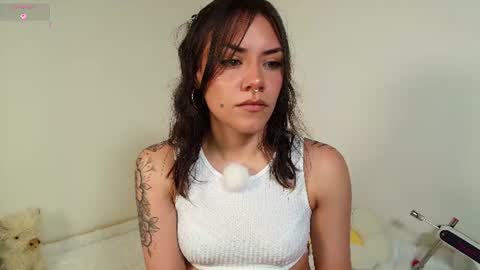 Isabella Laurentt  online show from July 10, 2026, 2:05 am