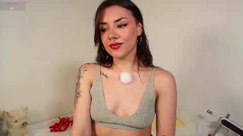 Isabella Laurentt  online show from July 10, 2026, 5:59 pm