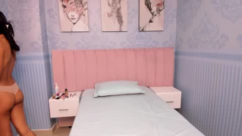 Snapshot of isa_little4u chatting on January 14, 2025, 9:41 pm online show from January 14, 2025, 9:41 pm