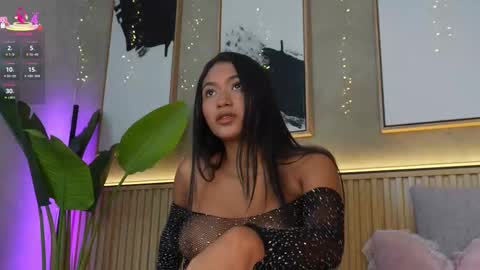 isa_montiel online show from March 17, 2026, 2:53 pm