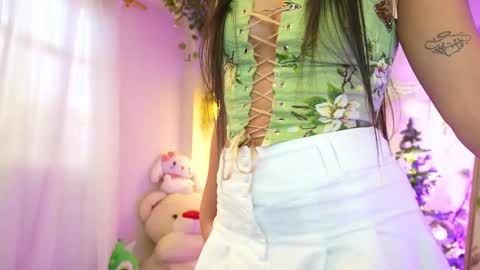 Isabella        online show from December 20, 2025, 5:20 pm