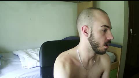 Isaac99c online show from September 26, 2025, 11:58 am