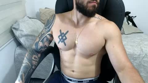 Snapshot of isaac_carter chatting on May 8, 2026, 10:42 am Isaac carter online show from May 8, 2026, 10:42 am