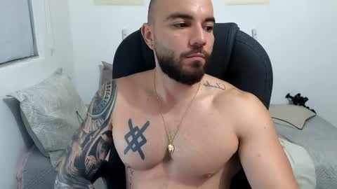 Snapshot of isaac_carter chatting on June 17, 2026, 10:17 am Isaac carter online show from June 17, 2026, 10:17 am