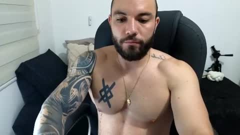 Snapshot of isaac_carter chatting on July 27, 2026, 10:33 am Isaac carter online show from July 27, 2026, 10:33 am
