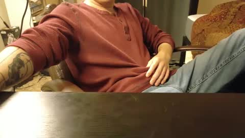 Snapshot of isaac_sheffield chatting on December 8, 2024, 12:07 am isaac online show from December 8, 2024, 12:07 am