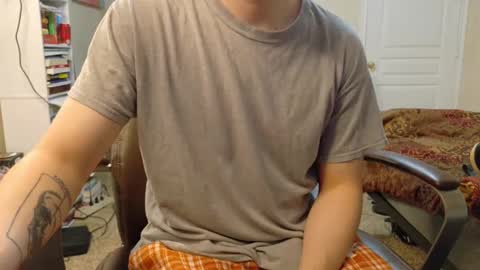 Snapshot of isaac_sheffield chatting on December 15, 2024, 9:13 am isaac online show from December 15, 2024, 9:13 am