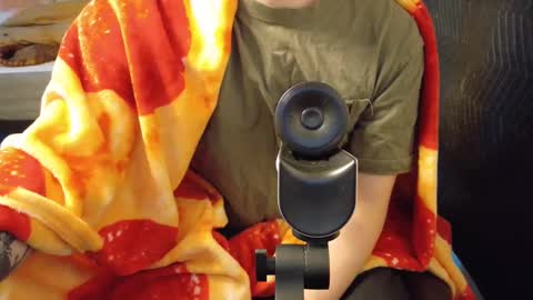 Snapshot of isaac_sheffield chatting on December 20, 2024, 9:32 am isaac online show from December 20, 2024, 9:32 am