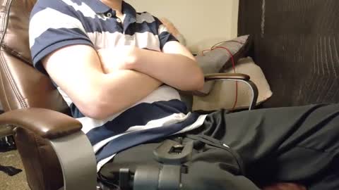 Snapshot of isaac_sheffield chatting on December 29, 2024, 5:33 pm isaac online show from December 29, 2024, 5:33 pm