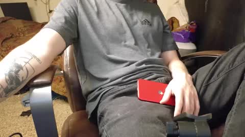 Snapshot of isaac_sheffield chatting on January 10, 2025, 11:18 pm isaac online show from January 10, 2025, 11:18 pm