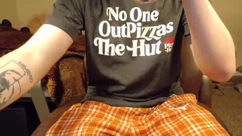 Snapshot of isaac_sheffield chatting on January 13, 2025, 11:52 am isaac online show from January 13, 2025, 11:52 am