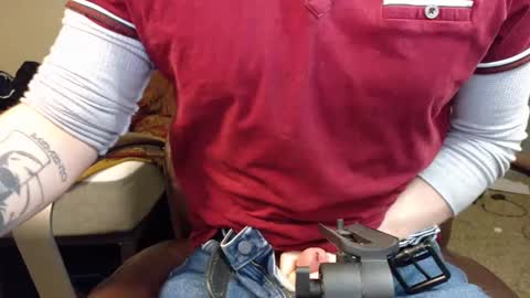 Snapshot of isaac_sheffield chatting on January 20, 2025, 5:15 am isaac online show from January 20, 2025, 5:15 am