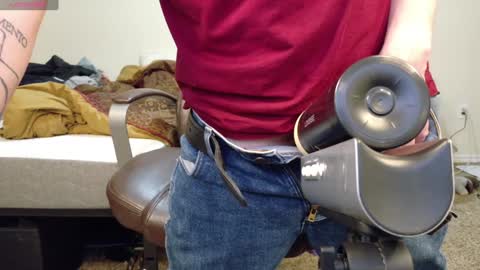 Snapshot of isaac_sheffield chatting on January 20, 2025, 8:19 am isaac online show from January 20, 2025, 8:19 am